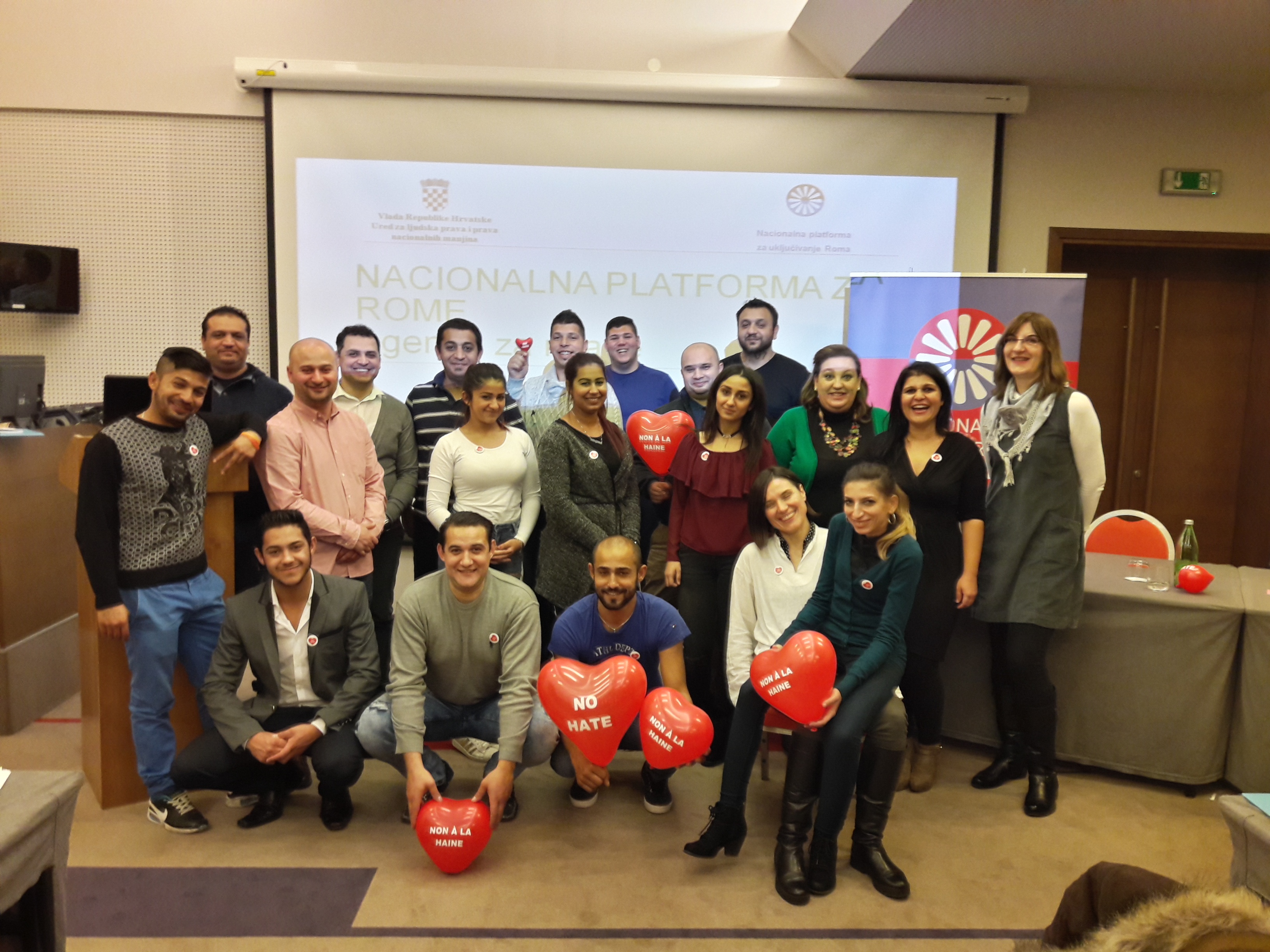 Slika /slike/Konferencija za mlade Rome i Romkinje 2016.jpg